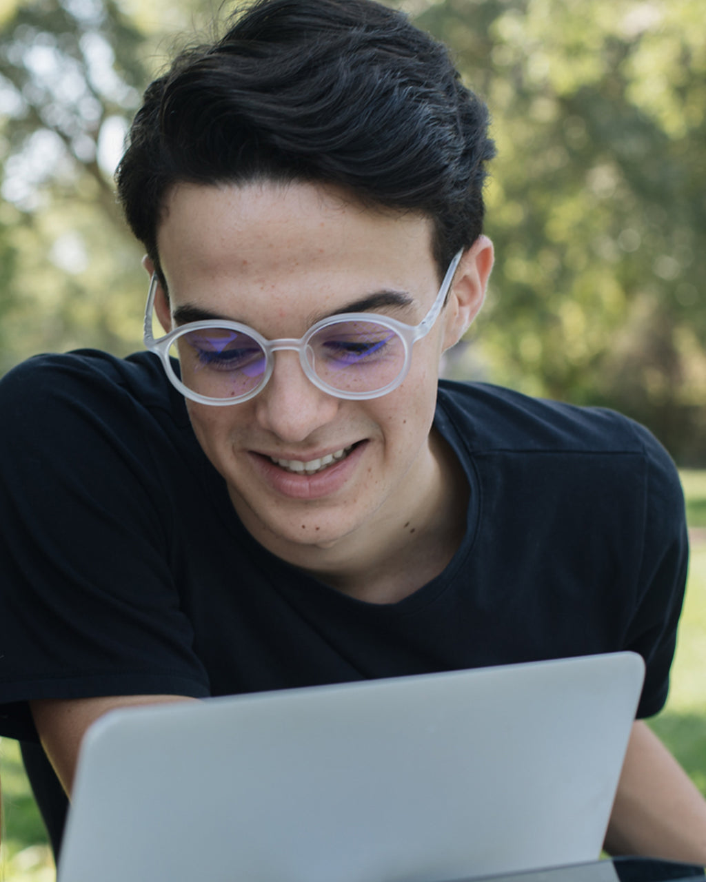 TEEN & ADULT Oval Screen Glasses - Foggy White